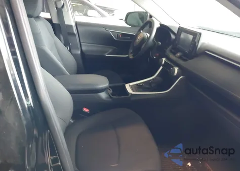 2022 Toyota Rav4 Le z USA, uszkodzony, nr VIN JTMMWRFV4ND142875